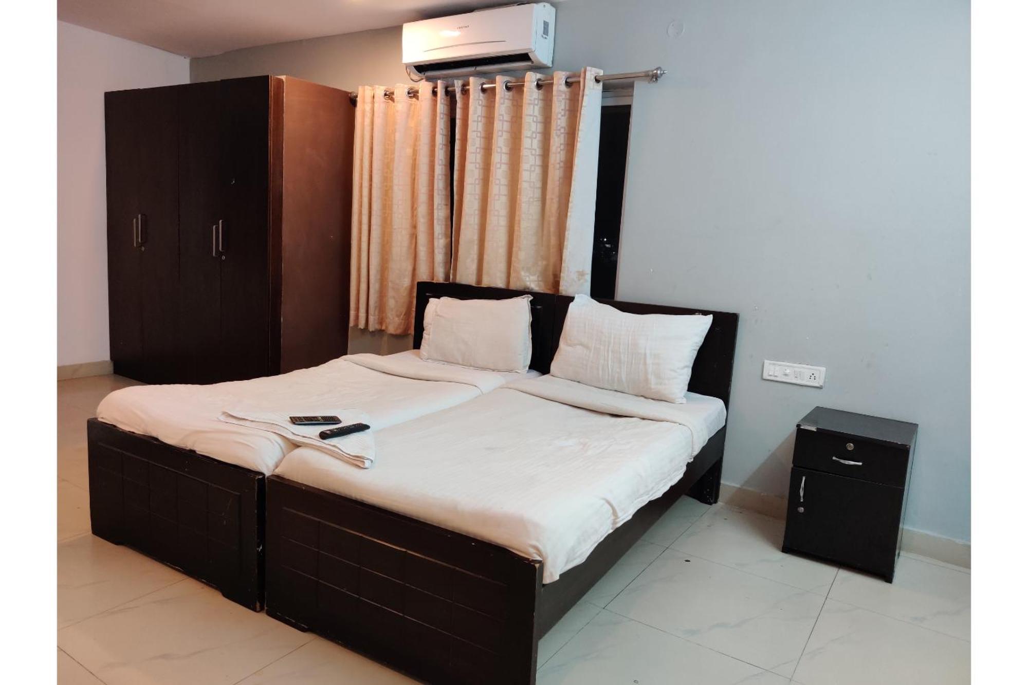 Capital O 44354 Jubilee Banjara Suites Hyderabad Bagian luar foto
